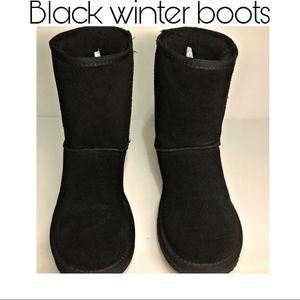 Black furry Winter Boots